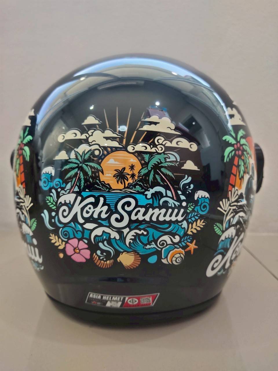 หมวกกันน๊อคสำหรับเด็ก และผู้ใหญ่ ตัดสติ๊กเกอร์ตามแบบ