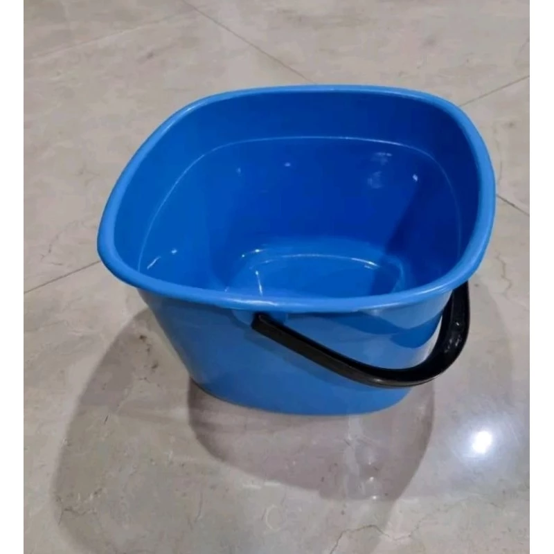 ถังน้ำหูหิ้วพลาสติก คละสี