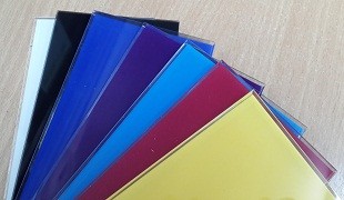 แผ่นอะคริลิค