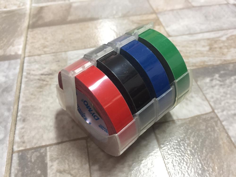 เทปปั๊มอักษรนูน DYMO ผิวมัน 9 มม.x 3 เมตร เลือกสีได้ (made in belgium)